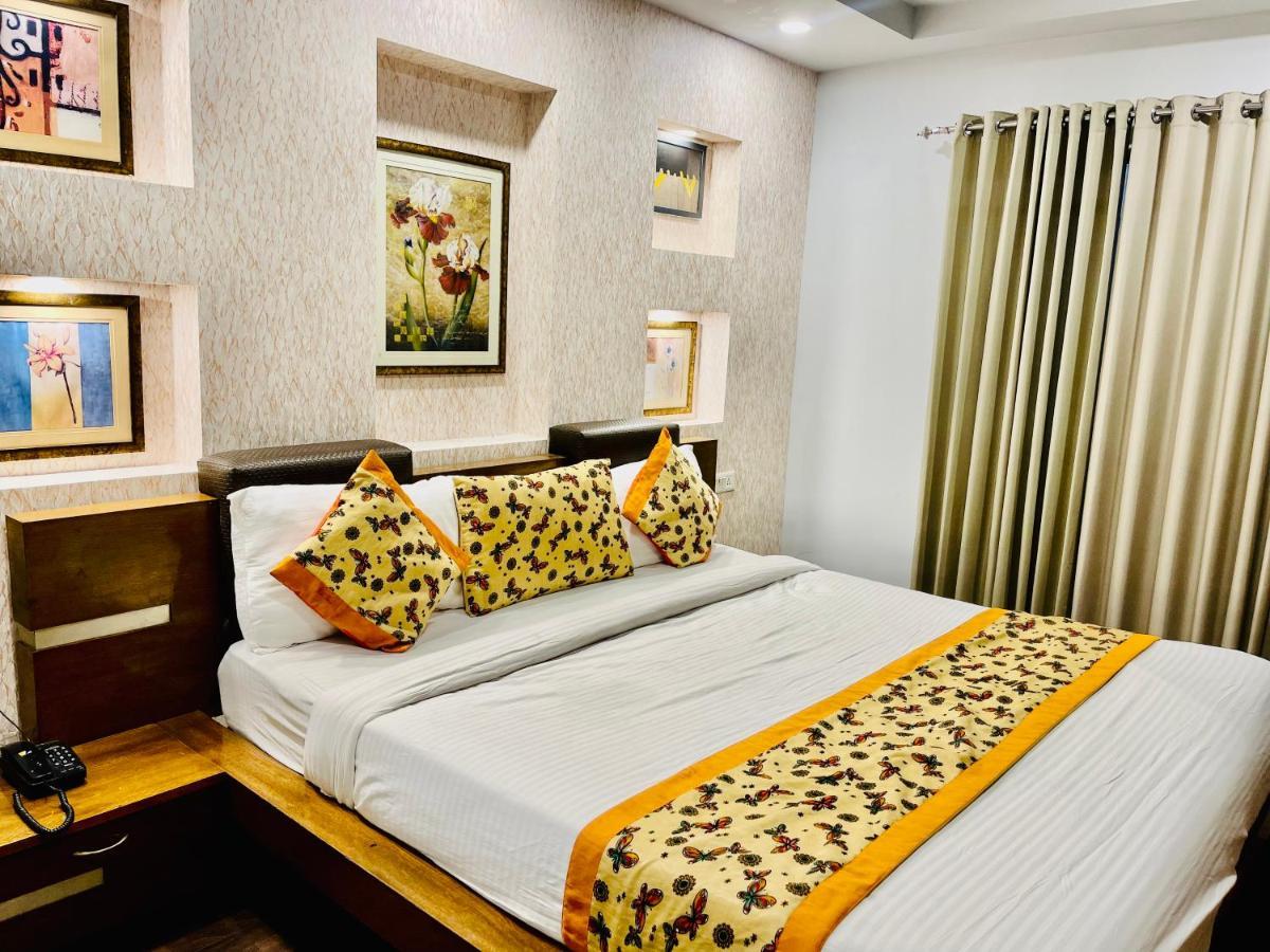 Hotel Queens Tower Amritsar Exterior foto